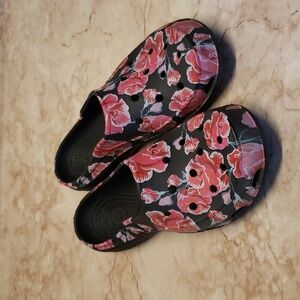Crocs floral pink flat mules slide women sandals size 5